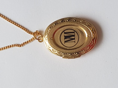 kette_mit_fotomedallion_monika_martin