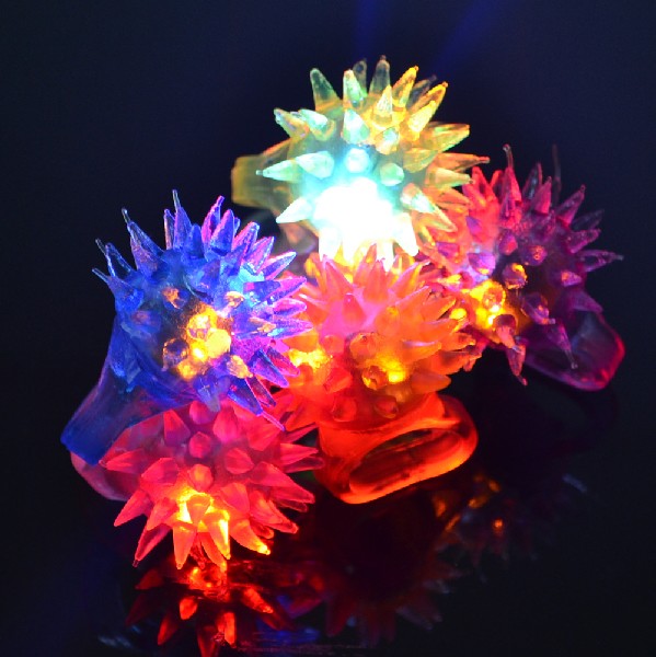 Daniela Alfinito LED-Ring