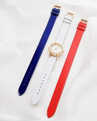 damenuhr_mit_3_armbaendern_zum_wechseln