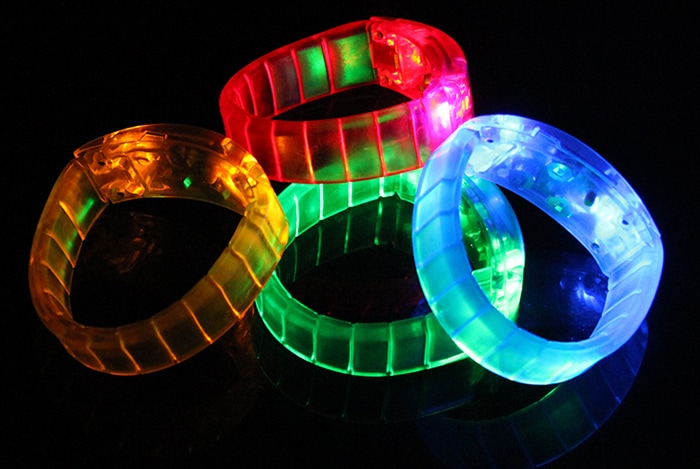 Leuchtarmband mit Musiksensor blau