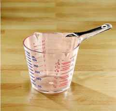 messbecher_mit_henkel