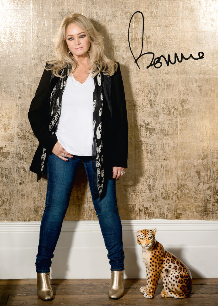 Between The Earth & The Stars + GRATIS Autogrammkarte