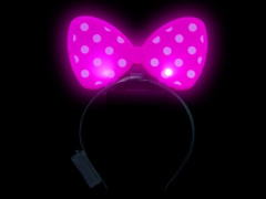 ledhaarreifen_gepunktete_fliege_rosa