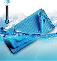 aktiv_kuehlendes_handtuch_blau