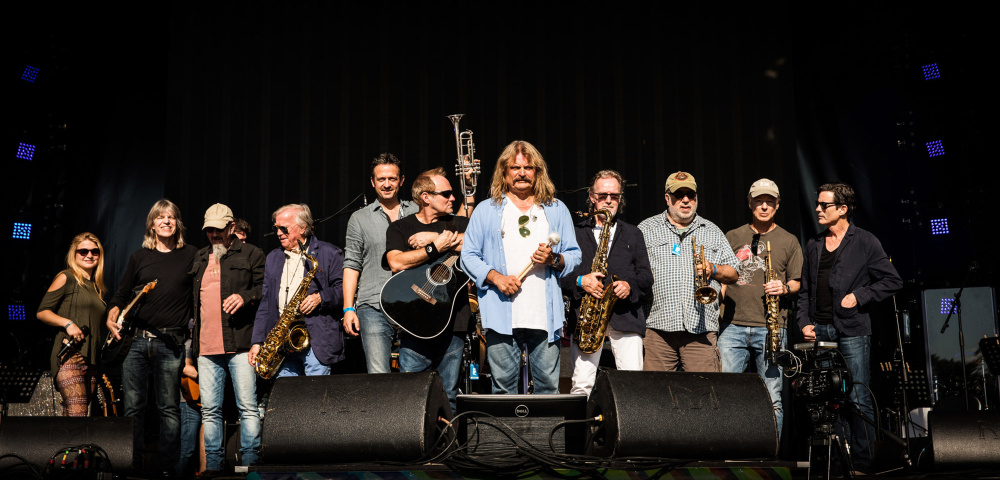 Living In The Gap & Hungarian Pictures