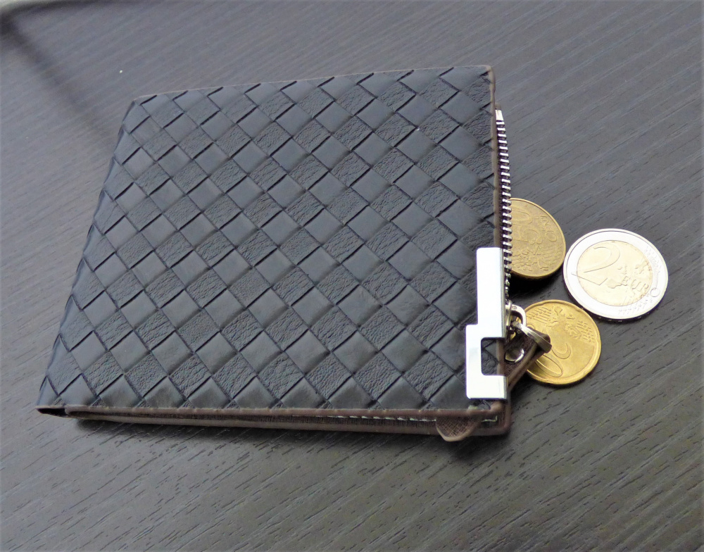 Herrenbrieftasche geflochten schwarz.