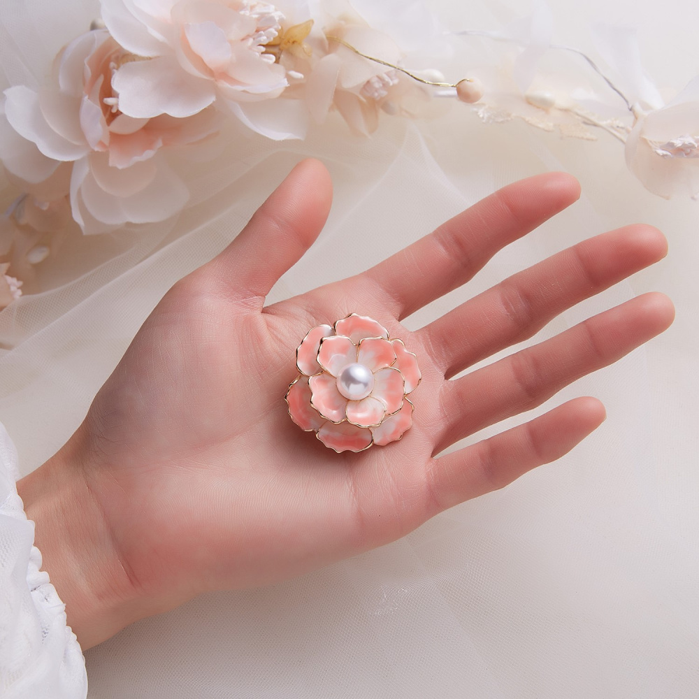 Brosche im Blumendesign zartrosa