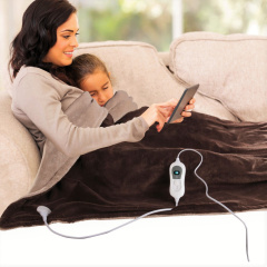 kuschelige_heizdecke_beigebraun