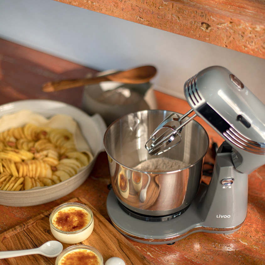 Retro Knet- und Rührmaschine grau