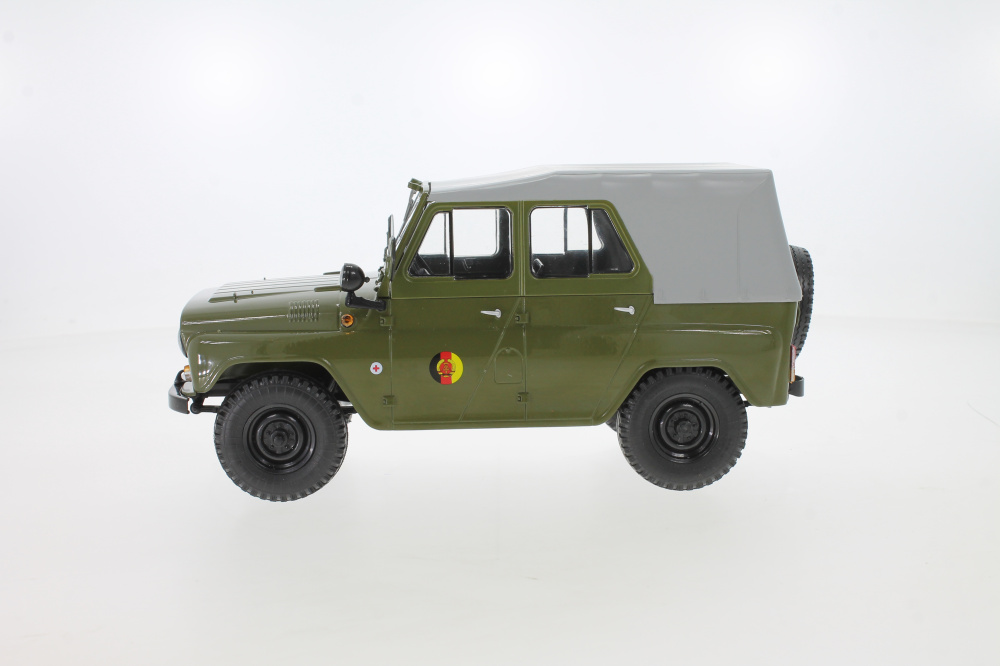 UAZ 469 (NVA-Ausführung)