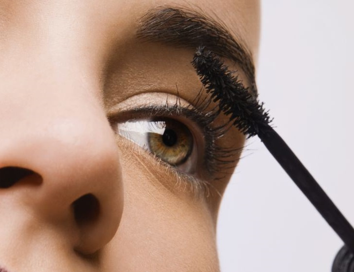 Wimperntusche Definition Long Lasting schwarz