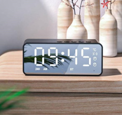 kabelloser_bluetoothlautsprecher_mit_weckfunktion