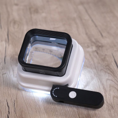 faltbare_lupe_mit_led_3_vergroesserungen