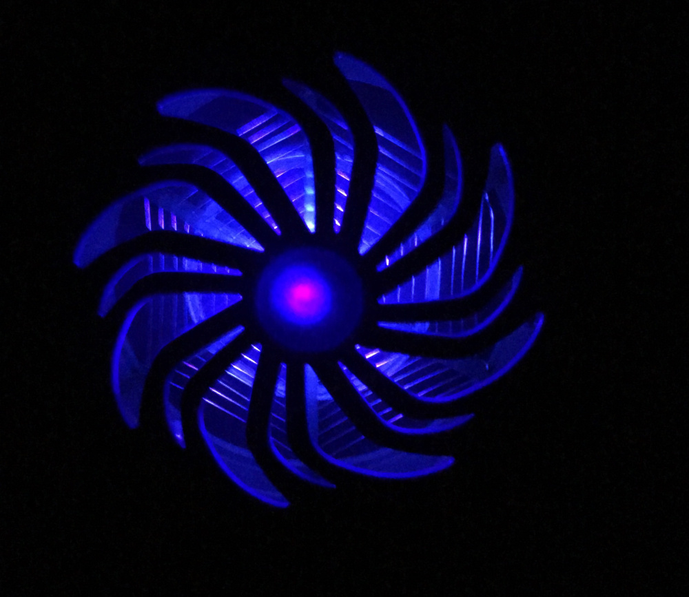 Mobiler Solar-Insektenkiller