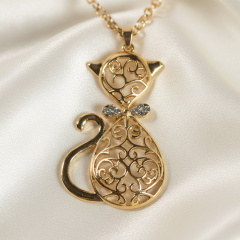 halskette_mit_katzenanhaenger