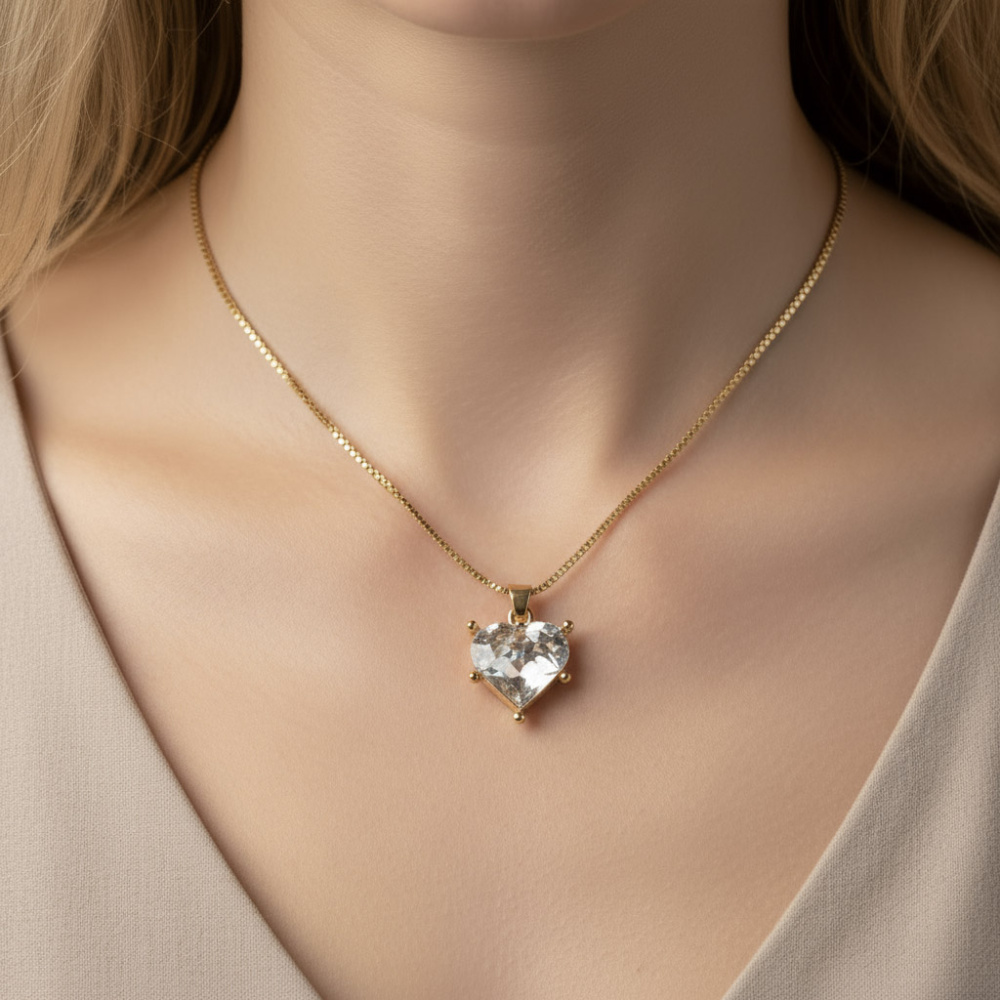 Halskette mit Herzanhänger