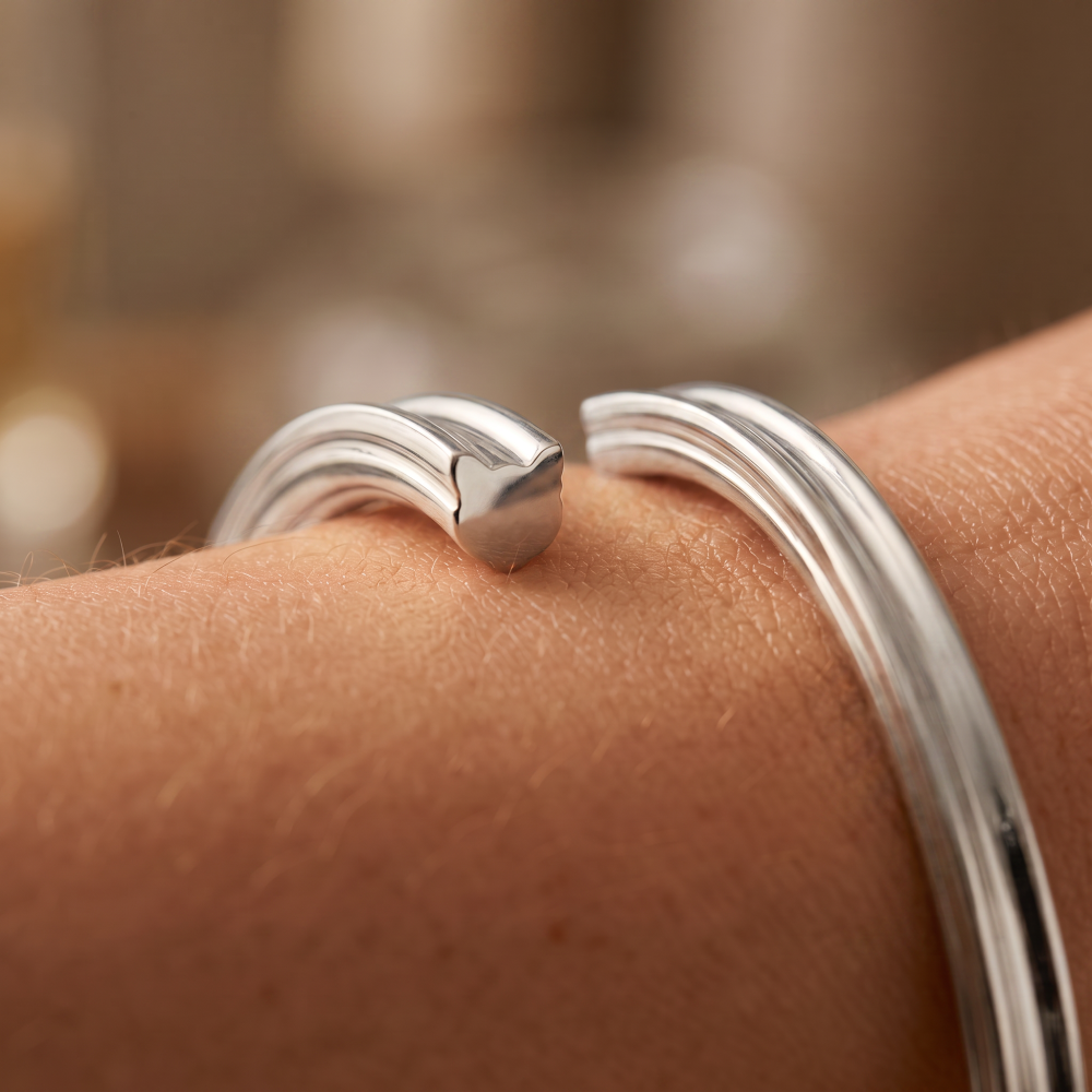 Produktabbildung: Blingray Armreif mit Katzenmotiv, echt versilbert