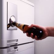 Flaschenöffner Kühlschrankmagnet - rot