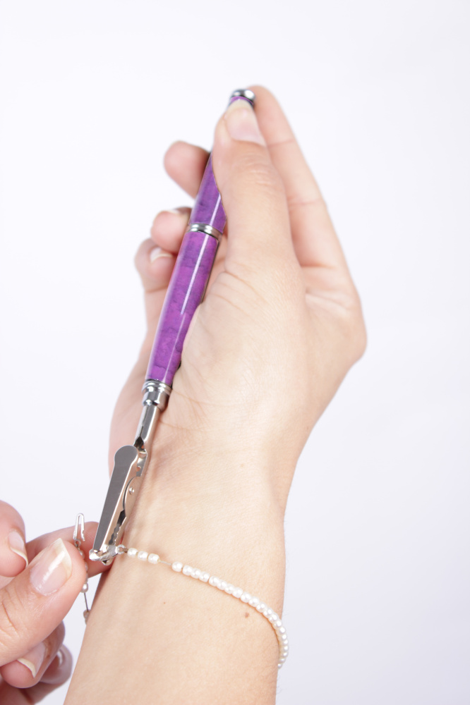 Produktabbildung: Armband-Anziehhilfe